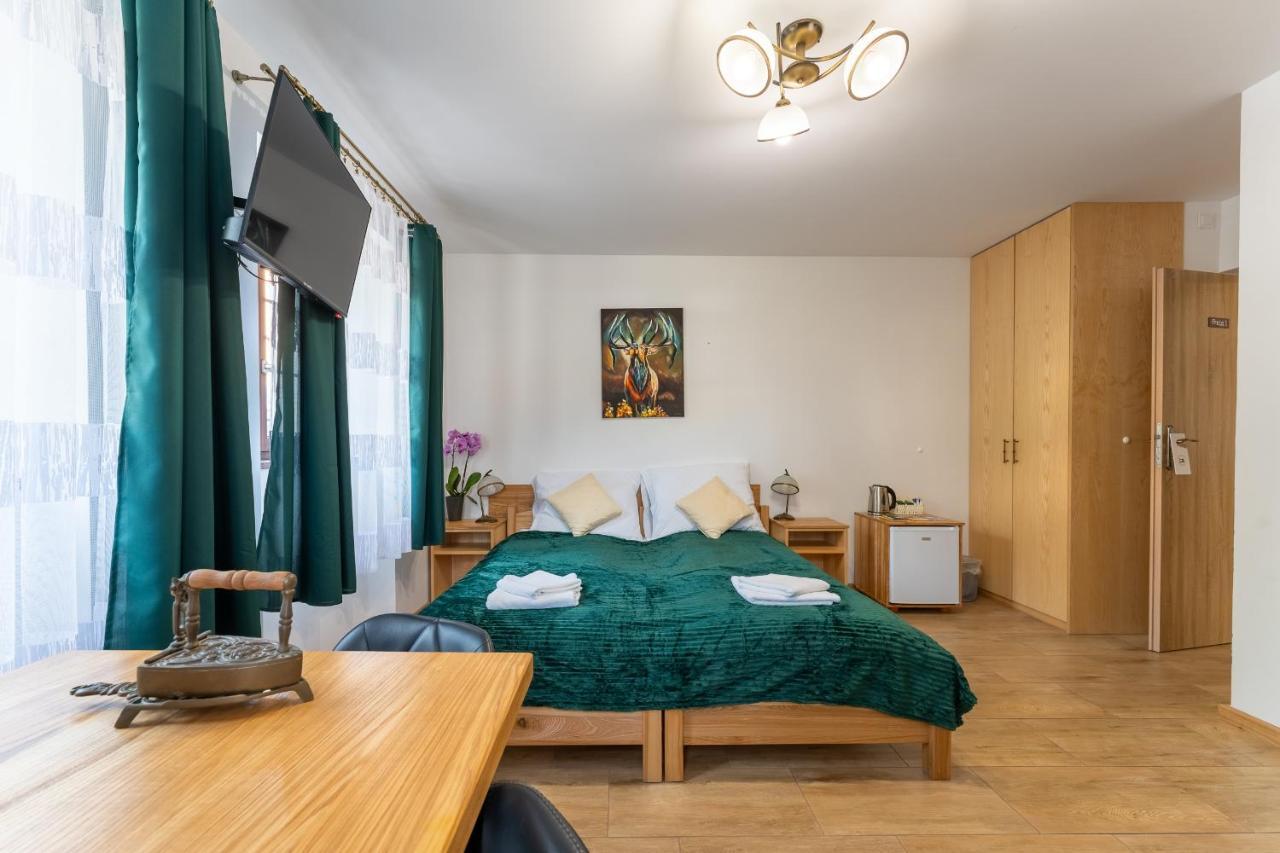 Dom Krawca - Pod Chojnikiem Apartman Jelenia Góra Kültér fotó
