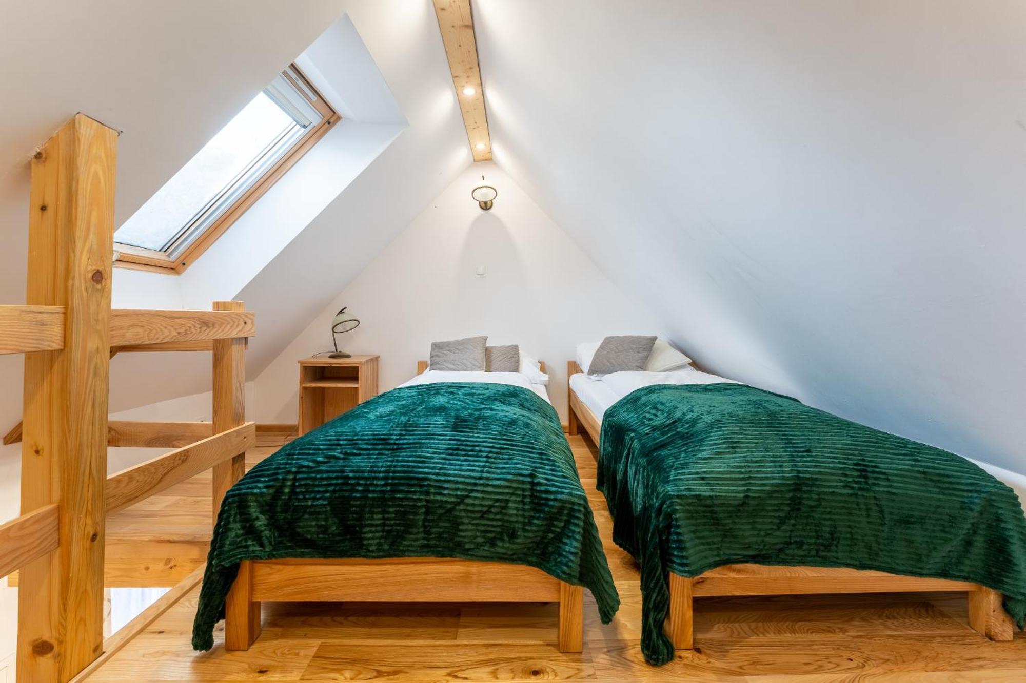 Dom Krawca - Pod Chojnikiem Apartman Jelenia Góra Kültér fotó