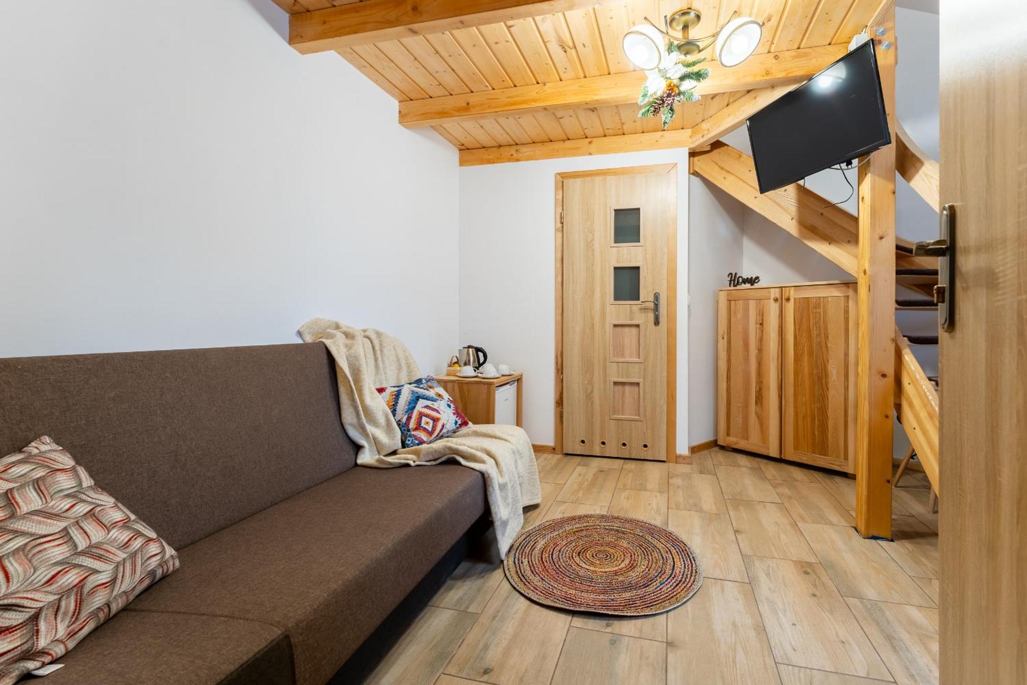 Dom Krawca - Pod Chojnikiem Apartman Jelenia Góra Kültér fotó