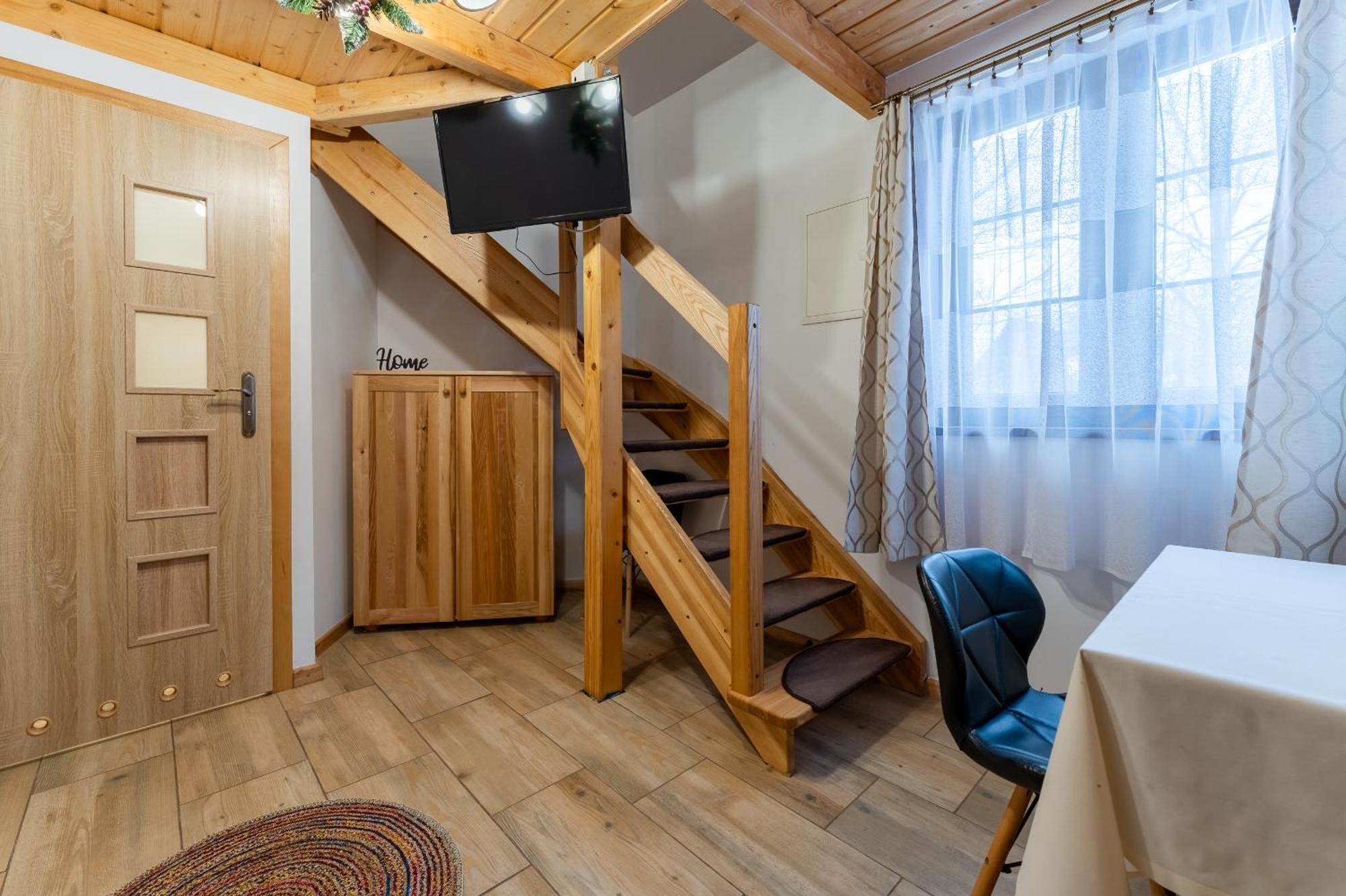 Dom Krawca - Pod Chojnikiem Apartman Jelenia Góra Kültér fotó