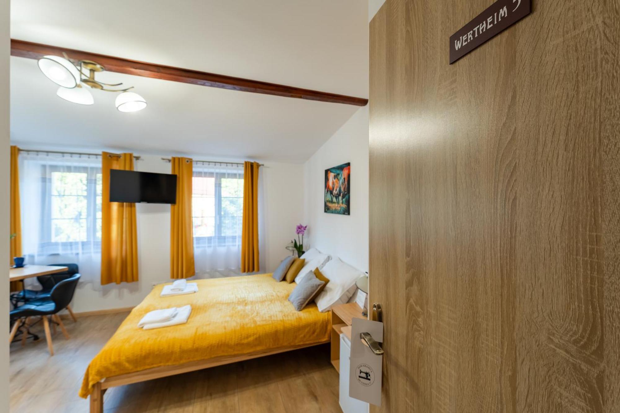 Dom Krawca - Pod Chojnikiem Apartman Jelenia Góra Kültér fotó
