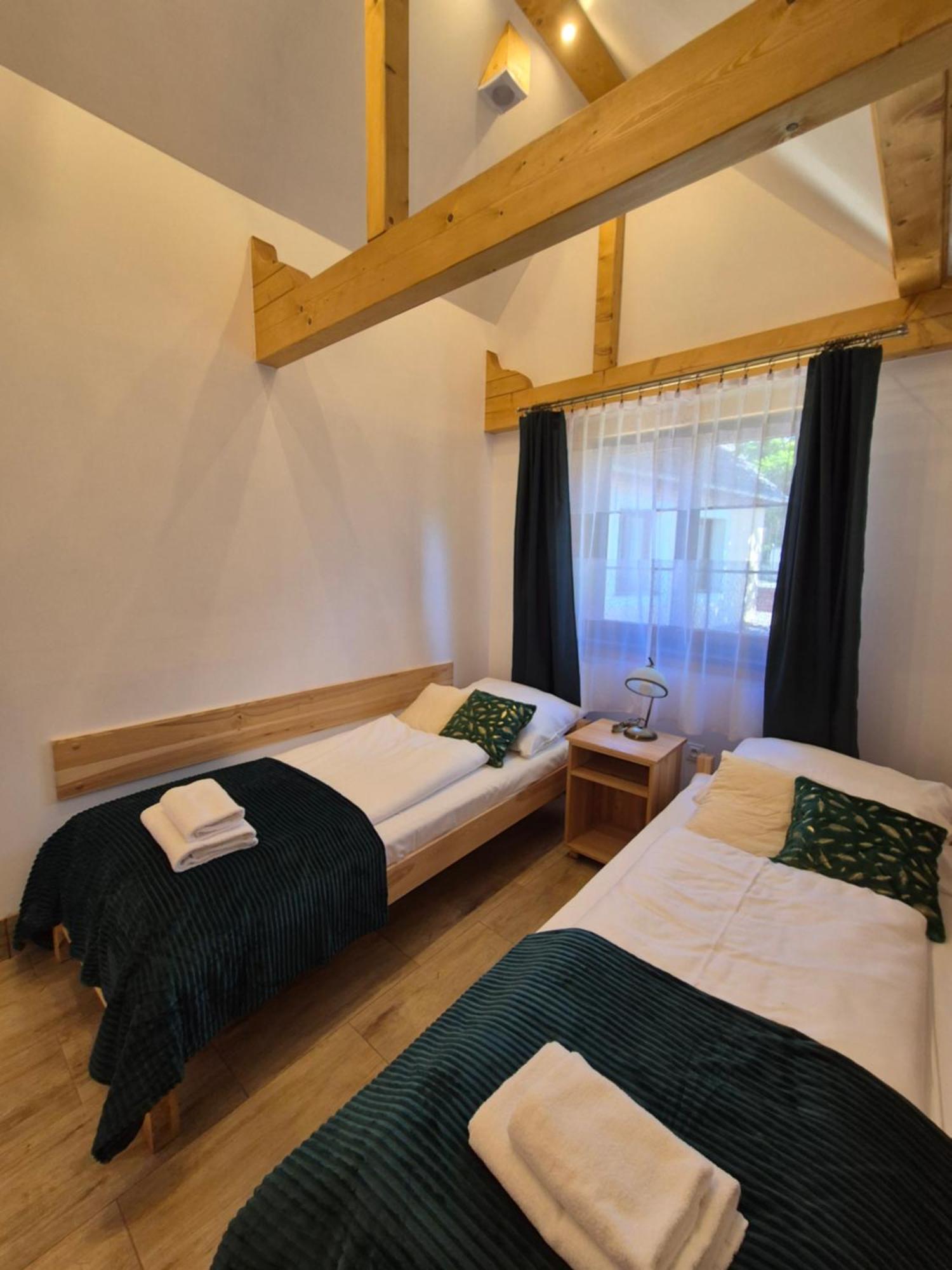Dom Krawca - Pod Chojnikiem Apartman Jelenia Góra Kültér fotó