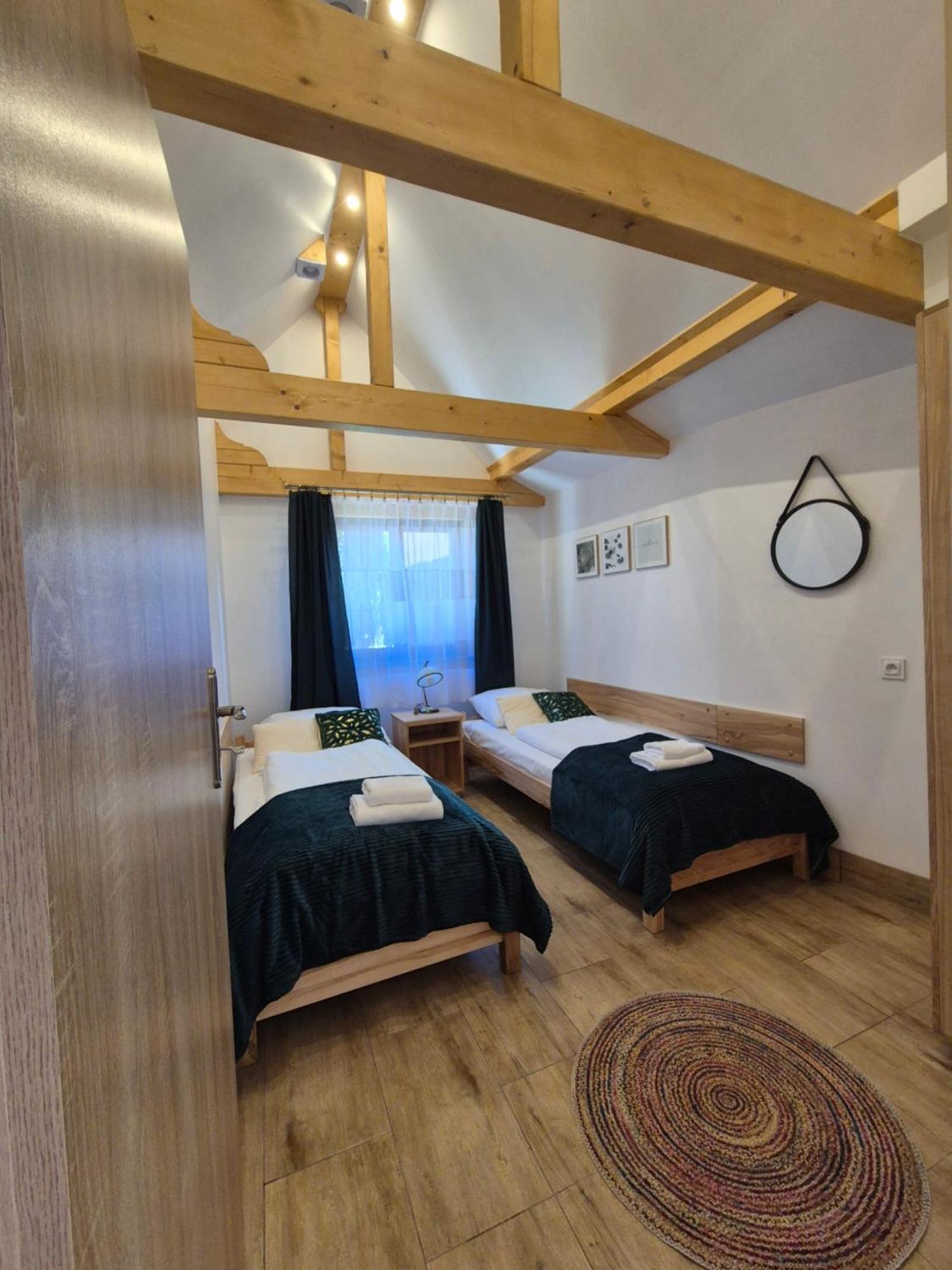 Dom Krawca - Pod Chojnikiem Apartman Jelenia Góra Kültér fotó